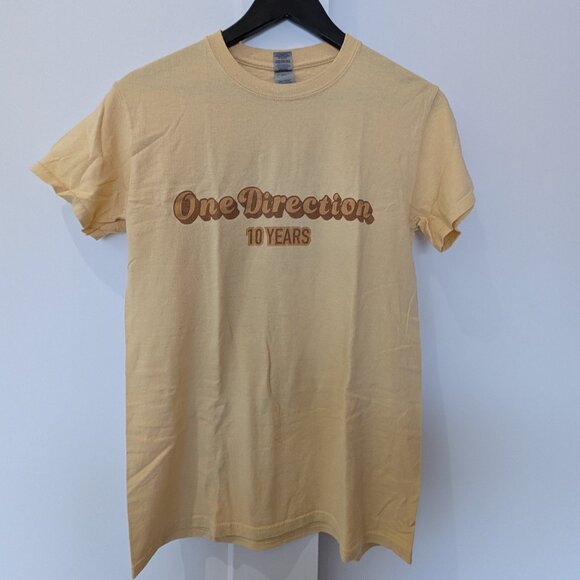 One Direction 10 year anniversary t-shirt - Picture 1 of 2